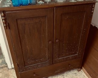 Small hutch/ bar