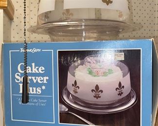 Cake server