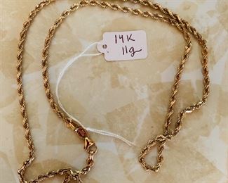 Gold necklace 14k 11 grams 