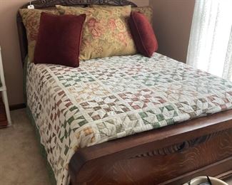 Full size bed.  This bed is gorgeous, must see
