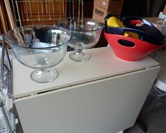 Bowls and Folding Table