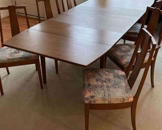 MidCentury Table And Six Chairs