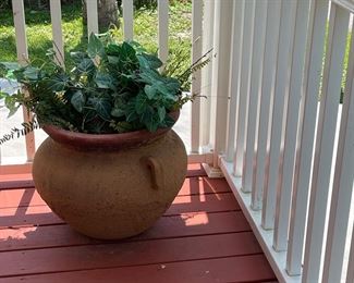 Large terrors cotta pot