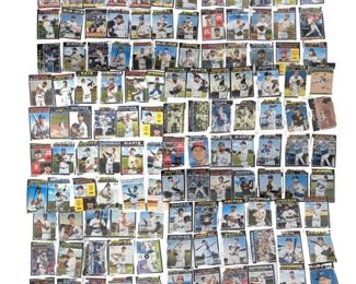 200+ Topps Heritage 2020 Card Collection