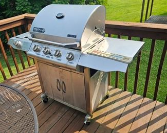 upper level outside deck.