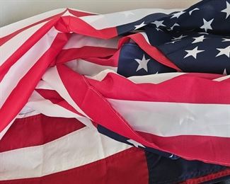 New, many sizes, American flags. Main entry. Bags for travel. Grommet. 