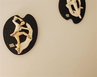 Retro wall plaques dancers