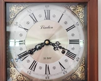 Linden 31-day wall clock
