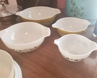 Vintage Pyrex Spring Blossom Mixing Bowls Set of 4 