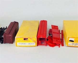 Accurail HO Train Cars #3015, #1535, & #3208