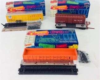 Roundhouse HO Train Cars #3258, #3641, #1691
