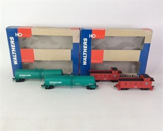 Walthers HO Ready-To-Run Train Cars #932-27568 & #932-27269