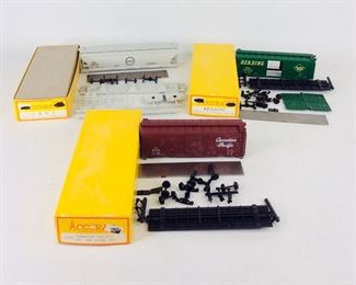 Accurail HO Model Train Cars #3404, #2024, & #3208