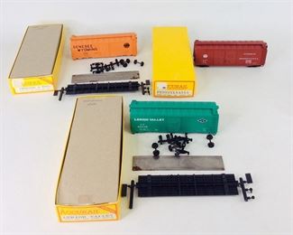 Accurail HO Model Train Cars #3009, #1517, & #1520