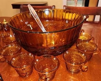 Tiara Indian Glass Punch Bowl Set in Amber