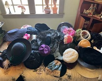 So many vintage hats! 