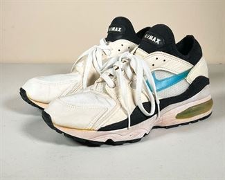 VINTAGE NIKE AIR MAX 93 | Vintage Dusty Cactus, size 11. - Some aging, clear rubber on back yellowing.