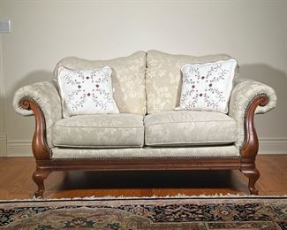 BROYHILL FRENCH STYLE LOVESEAT | Broyhill French Style sofa of small size with Cream damask upholstery. - l. 66 x w. 37 x h. 35 in