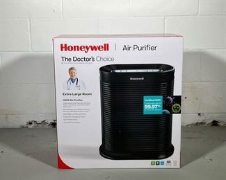 HONEYWELL HEPA AIR PURIFIER | Brand new in box, made for extra large room. - l. 21.25 x w. 13 x h. 24 in