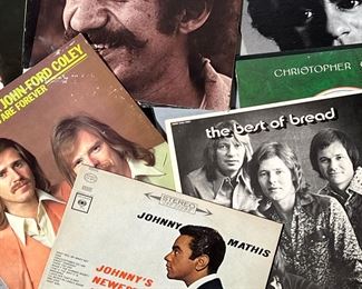(10PC) MIXED RECORDS LOT | Vinyl record albums, including: Johnny Mathis Johnny’s Newest Hits, Christopher Cross, The Best of Bread, Jim Croce The Greatest Hits, Dionne Warwick Don’t Make Me Over, On the Move with Dionne Warwick, and more.