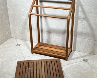 (2PC) TEAK SHOWER MAT & TOWEL RACK | Slated teak shower mat and 3-towel towel rack. - l. 23 x w. 11 x h. 34 in