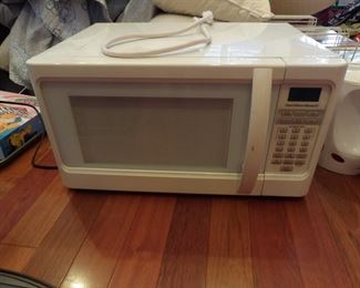 Hamilton Beach microwave