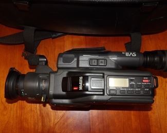SunPak ReadyCam SV8 camcorder with case