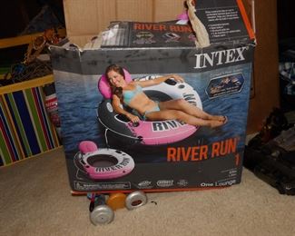Intex River Run float