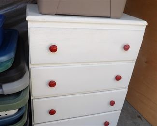 4 drawer chest