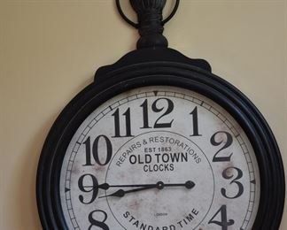 LARGE Old Town Clocks Novelty Pocket Watch Battery Operated Wall Clock - Working!