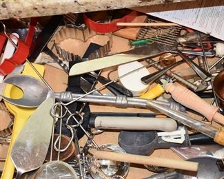 Utensils Galore! An Entire Drawer Full of Usable Items