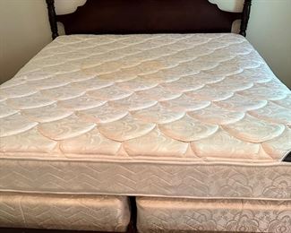 King Size Serta Perfect Sleeper