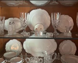 12pc Set Hutschenreuther Bavaria China ‘Sylvia ‘ w platinum trim