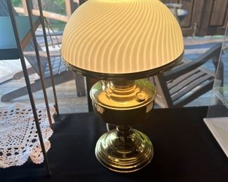 Brass Aladdin lamp w green shade