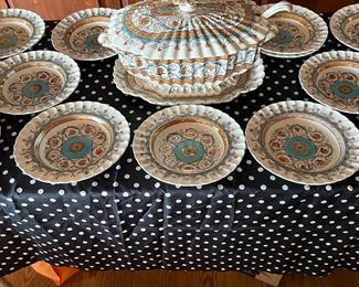 12 Pc Soup Tureen with tray , ladle and 9 soup bowls. Mark : W.T.Copeland & Sons. ‘Florence ‘