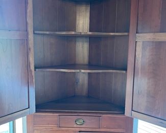Corner cupboard open w scalloped shelves