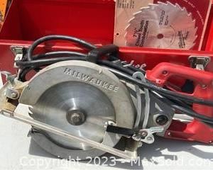 wmilwaukee heavy duty worm drive saw5221 t