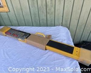 wtask force folding metal saw horse new5111 t