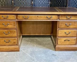 Hooker Furniture Leather Top Executive Desk