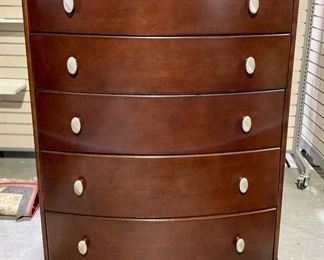 Modern Chest of Drawers