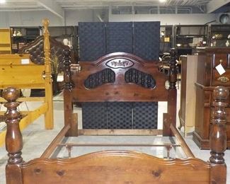 Vintage Cherry Wood Queen Size 4 Poster Bed Frame