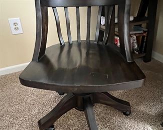 40. Vintage Style Desk Chair (18" x 22" x 31")