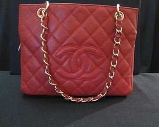 Chanel Caviar Leather Petite Tote