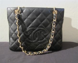 Chanel Caviar Leather Petite Tote