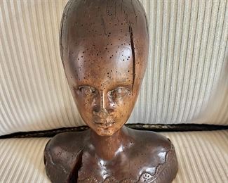 Primitive wood sculpture 