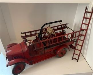 Buddy L fire ladder truck, ca 1920