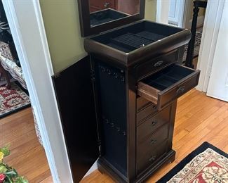 Jewlery Chest
