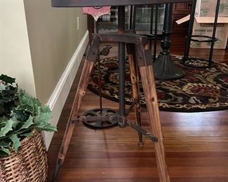 Tripod Table