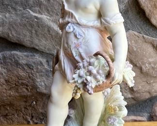 D'Art France Resin Girl Figurine