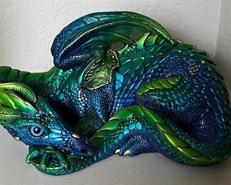 Windstone Corville Oregon Mother Dragon Figurine Emerald Peacock With Box 501EP